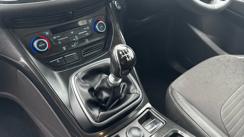 Ford Kuga 2.0 TDCi Titanium 5dr 2WD Diesel Estate